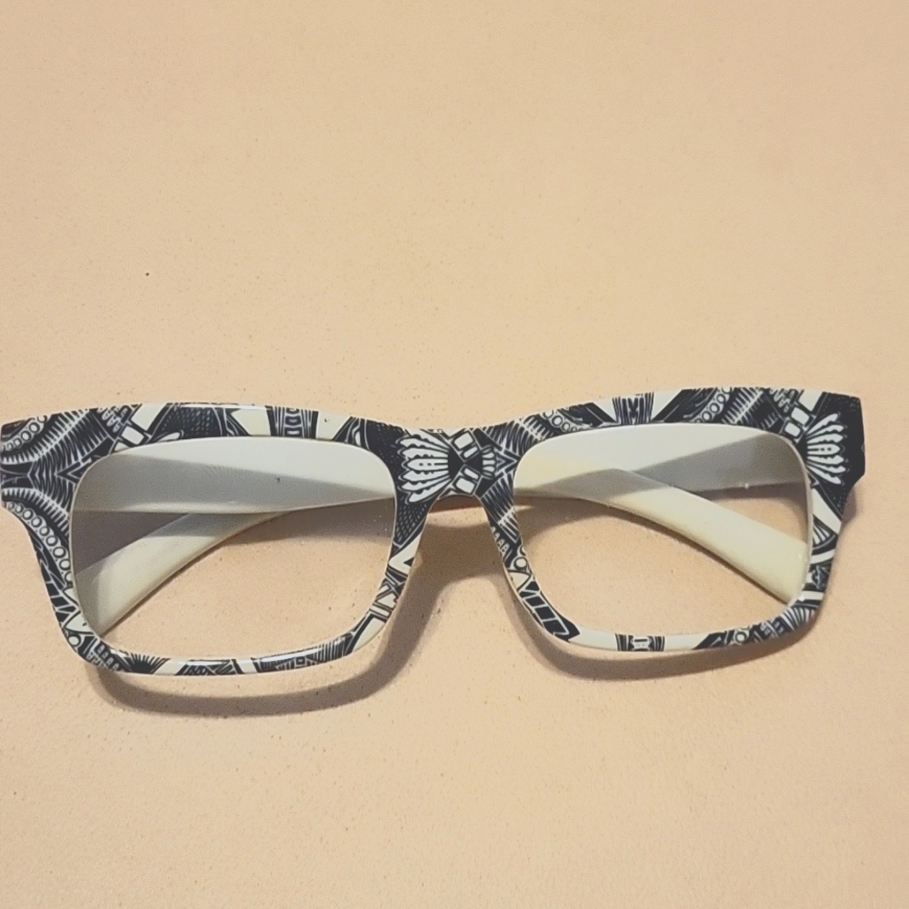 Retro style glasses